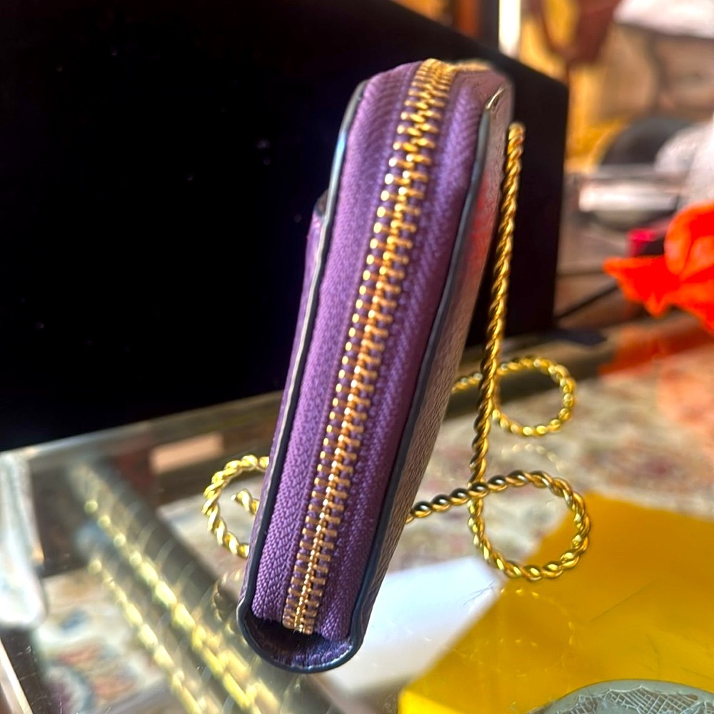 Tory Burch Plum Pebbled Leather Zip Wallet with Gold Logo - Picture 5 of 8